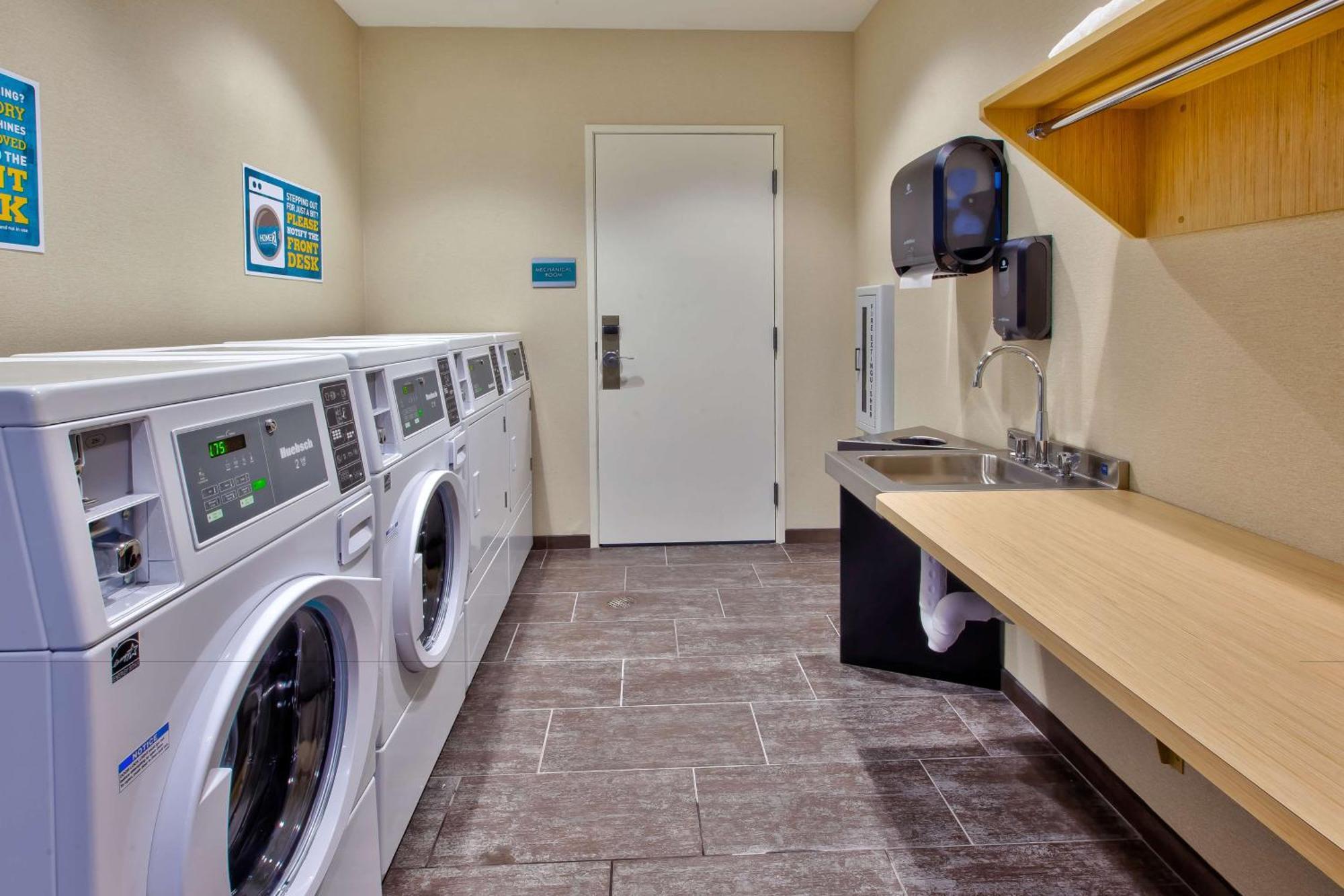 Home2 Suites By Hilton Grand Rapids South Byron Center Eksteriør billede