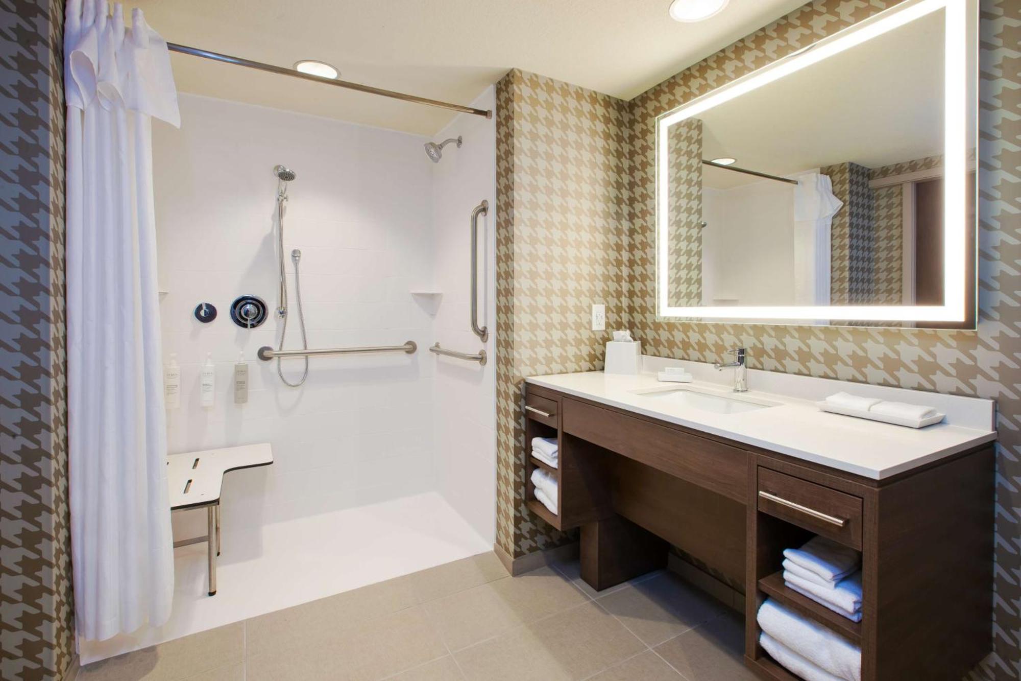 Home2 Suites By Hilton Grand Rapids South Byron Center Eksteriør billede